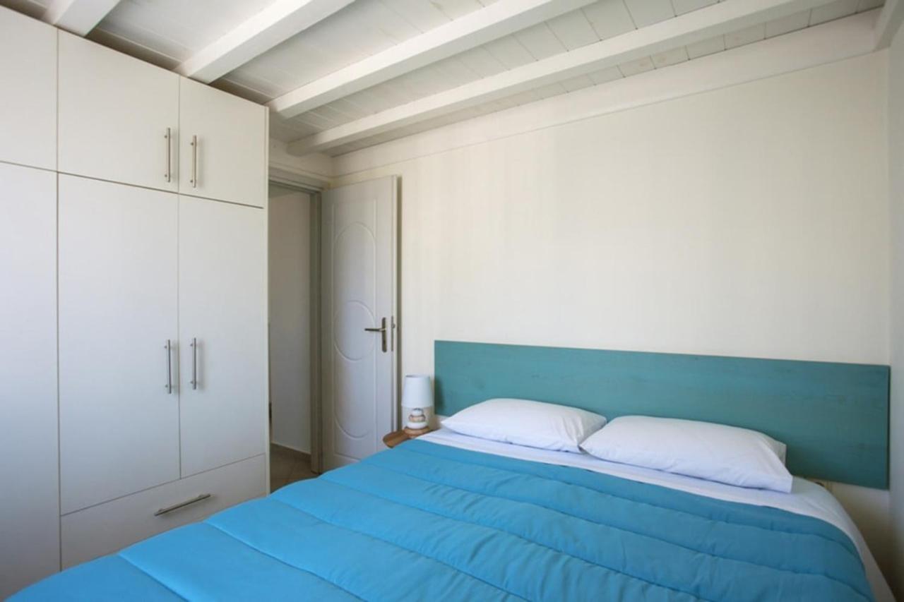 Santorini Med Homes - Sunday Apartment เมซาเรีย ภายนอก รูปภาพ