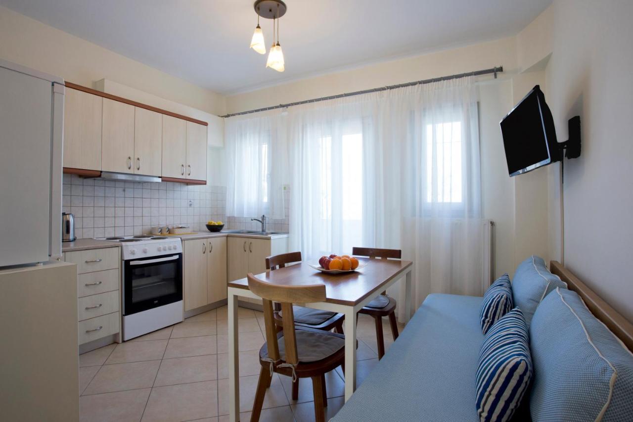 Santorini Med Homes - Sunday Apartment เมซาเรีย ภายนอก รูปภาพ