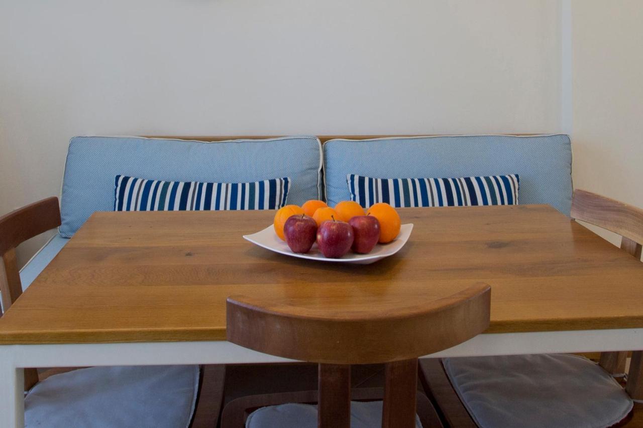 Santorini Med Homes - Sunday Apartment เมซาเรีย ภายนอก รูปภาพ