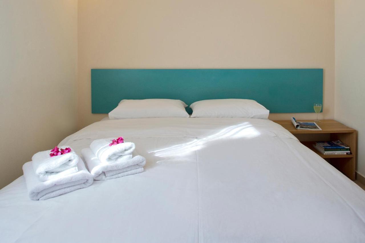 Santorini Med Homes - Sunday Apartment เมซาเรีย ภายนอก รูปภาพ